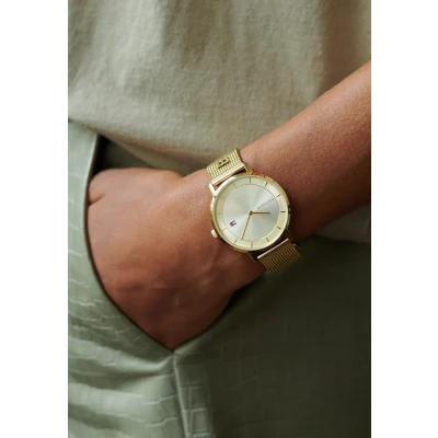Abbildung von Tommy Hilfiger Dressed UP Uhr goldcoloured, Damen, Größe: One Size, Gold coloured