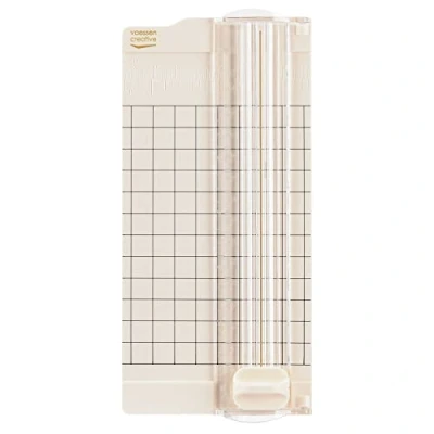 Abbildung von Vaessen Creative Mini Papierschneider Schneidemaschine A5 Format Scrapbooking, Kartenbasteln, Geschenkanhänger, Hebelschneider 65x153 mm Messfläche Weiß
