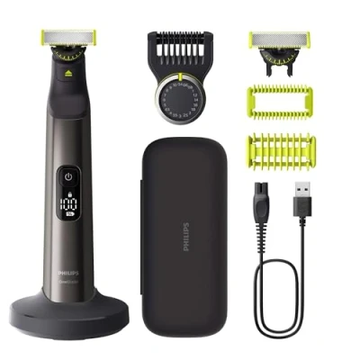 Abbildung von Philips OneBlade Pro 360 Authentisch Face &amp; Body Elektrischer Bartschneider, Rasierer und Bodygroomer, 2x Klingen, 1x Kamm mit 14 Längen, Kit, Ladestation, Reiseetui, QP6652/30