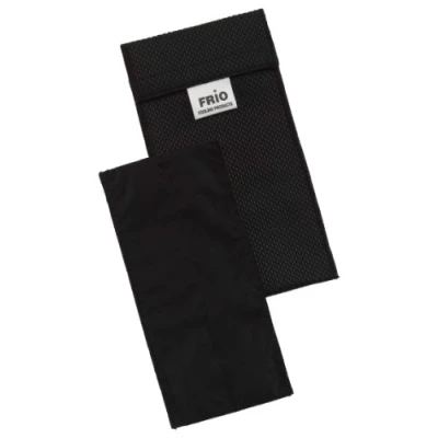 Abbildung von FRIO DOPPEL Diabetiker Insulin Kühltasche 8 x 18 cm Schwarz Für bis zu 2 Pens Kühlt mit kaltem Wasser I Keine Kühlakkus notwendig Wiederverwendbar