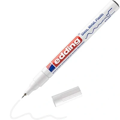 Abbildung von edding 780 Glanzlackmarker weiß 1 Lackmarker extra feine Rundspitze 0,8 mm Lackstift für Glas, Stein, Holz, Kunststoff und Papier wasserfest, stark deckend, sehr dünn