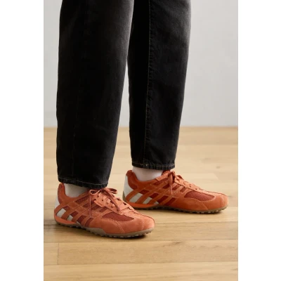 Abbildung von Geox Snake Original Sneaker low, Herren, Größe: 40, Brick Schuhe
