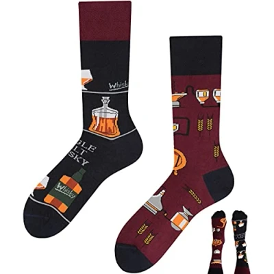 Abbildung von TODO Colours Lustige Socken mit Motiv mehrfarbige, bunte, Verrückte für Herren und Damen (43 46, Whisky BD)