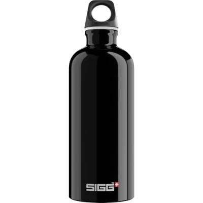 Abbildung von SIGG Alu Trinkflasche Traveller Schwarz Klimaneutral Zertifiziert Für Kohlensäurehaltige Getränke Geeignet Auslaufsicher Federleicht BPA frei Outdoor 0,6L