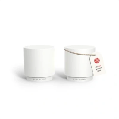 Abbildung von LARS NYSØM Salz und Pfefferstreuer Set Edelstahl Salzstreuer, Minimalistisches Design Gewürzstreuer, leicht nachfüllbar (Pure White)