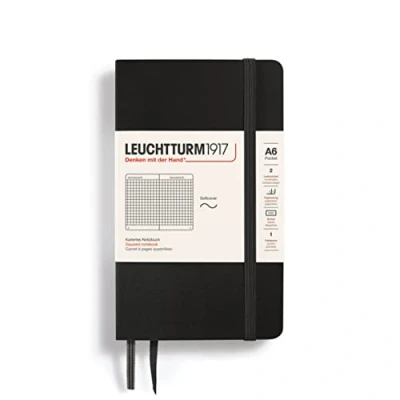 Abbildung von LEUCHTTURM1917 329869 Notizbuch Pocket (A6), Softcover, 123 nummerierte Seiten, kariert, Schwarz
