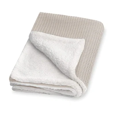 Abbildung von Julius Zöllner Winterdecke aus Waffelpique und kuscheligem Teddy Stoff Gr. 70x100 cm Made in Germany 100% Baumwolle OEKO TEX® STANDARD 100 Seashell