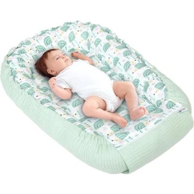 Abbildung von Medi Partners Babynest Kuschelnest Babynestchen 100% Baumwolle Waffle Nestchen Reisebett für Babys Säuglinge 100x60x15cm Sicherer Verschluss (Minze Igel mit Minzer Waffle)