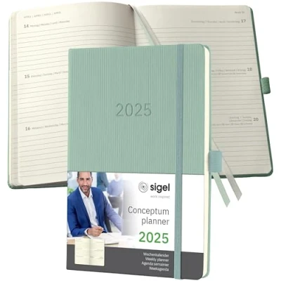 Abbildung von SIGEL C2572 Terminplaner Wochenkalender 2025, ca. A5, grün, Hardcover, 192 Seiten, Gummiband, Stiftschlaufe, Archivtasche, aus nachhaltigem Papier, Conceptum