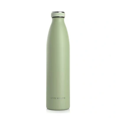 Abbildung von LARS NYSØM Edelstahl Trinkflasche 350ml, 500ml, 750ml, 1L, 1 5 liter Thermosflasche Kohlensäure geeignet Auslaufsichere Wasserflasche für Sport, Outdoor, Schule (Sage Green, 1000ml)