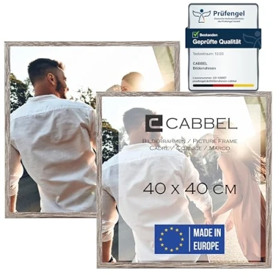 Abbildung von CABBEL Doppelpack (2er Set) Bilderrahmen 40x40 cm, Eiche Dunkel, stabiles MDF Holz Rahmen, bruchsicherem Plexi Glas, zum Aufhängen, ideal für Fotos/Bilder/Collage