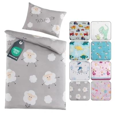 Abbildung von BaSaTex Kinder Baby Bettwäsche Set für Mädchen und Jungen 100x135 cm + 40x60 100% Polyester Mikrofaser Reißverschluss Süße Träume Schafe Wolken grau/weiß
