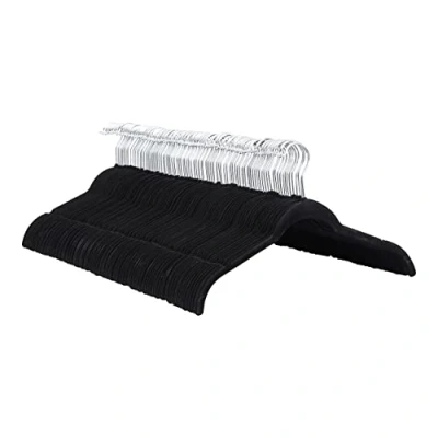 Abbildung von Amazon Basics Kleiderbügel für Hemd/Kleid, mit Samt überzogen, 100er Pack, Schwarz