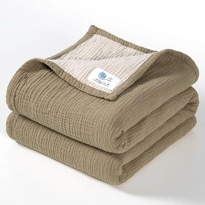 Abbildung von Lulu moon Musselin Babydecke Baumwoll Steppdecke für Kleinkinder wendbare Kinderbettdecke Babys, Jungen und Mädchen, 120 x cm (Olive)