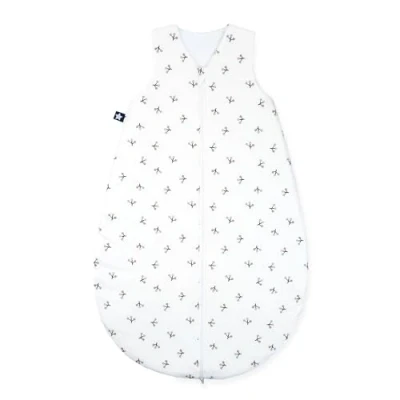 Abbildung von Julius Zöllner Schlafsack, warme Füllung 2,5 TOG, waschbar bei 60C, Made in Germany, Oeko TEX Standard 100, Berry, Gr. 90