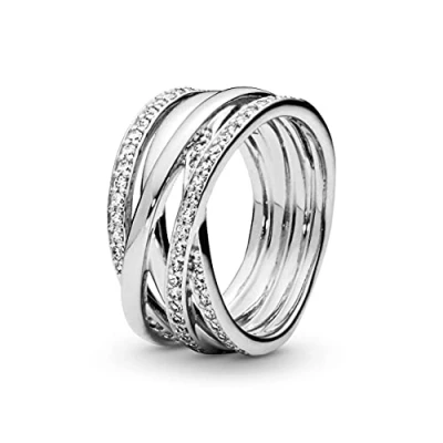 Abbildung von PANDORA Moments Schlangen Gliederarmband mit Herz Verschluss aus Sterling Silber, kompatibel Charms und Anhängern der Kollektion, Größe: 16cm