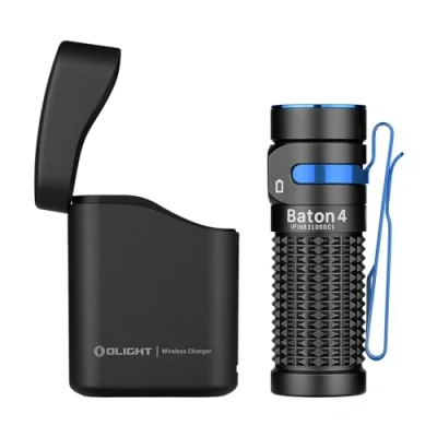 Abbildung von OLIGHT Baton 4 kit Mini LED Taschenlampe Wiederaufladbare mit dimmbarem Ladecase, Handlampe bis zu 190 Tage Laufzeit, 1300Lm 170m Leuchtweite superhell klein Flashlight für Alltag, IPX8 Schwarz