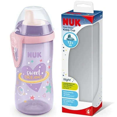Abbildung von NUK Kiddy Cup Night Trinklernflasche Schnabeltasse mit Leuchteffekt 12+ Monate Auslaufsicher harter Trinktülle Clip und Schutzkappe BPA frei 300 ml Herzen (lila), 10255677