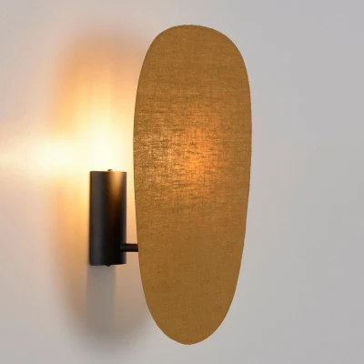 Abbildung von MARKET SET Wandlampe Screen 70's, 40 cm hoch, curry, Textil