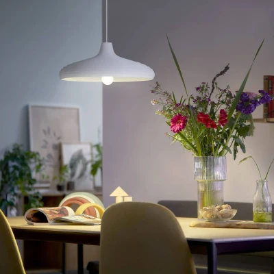 Abbildung von Philips LED Classic ultraeffiziente E27 Lampe, mit Energieeffizienzklasse A, ersetzt 40W, matt, kaltweiß