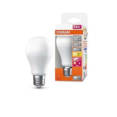 Abbildung von OSRAM SUPERSTAR+ CLASSIC A 60 FR LED Lampe, Sockel E27, Kolbenform, 8,8W, 806lm, 2700K, warmweißes Licht, sehr geringer Energieverbrauch, lange Lebensdauer, Bewegungssensor, Abschaltautomatik