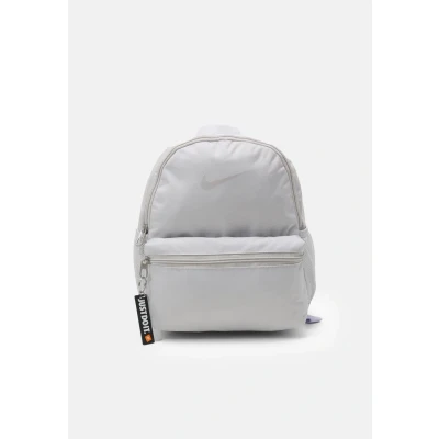 Abbildung von Nike Sportswear MINI Unisex Tagesrucksack für Kinder, Größe: 53 57, Vast grey/iridescent