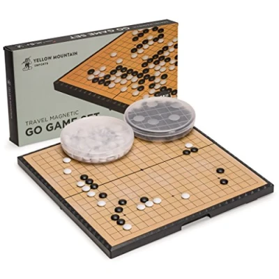 Abbildung von Yellow Mountain Imports Mittelgroßes Magnetisches 19x19 Go Spielset Brett (28 Zentimeter) mit Einzelnen Konvexen Steinen Klapp , tragbares &amp; Reisegrößen Set
