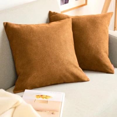 Abbildung von Blumtal 2er Set Kissenbezug 60x60 Gold kuschelige Chenille Kissenbezüge mit verstecktem Reißverschluss, Oekotex Zertifizierte Kissenhülle für Deko Kissen Sofakissen Polster &amp; Zierkissen