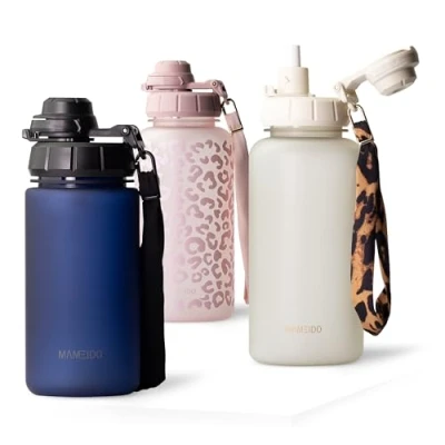 Abbildung von MAMEIDO Trinkflasche Kinder 500ml mit Strohhalm &amp; Trageschlaufe aus Tritan, Wasserflasche auslaufsicher, Flasche BPA frei für Jungen Mädchen (Dark Night, 0,5l)