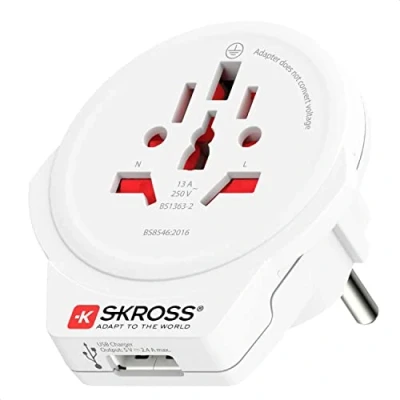 Abbildung von SKROSS 1.500266 World to Europe Travel Adapter (Shuko) mit USB 1.0 Buchse 5,0 V DC/Max. 2,4 A Leistung und Spannung 100 1600 W / 250 4000 Anti Schock Schutz