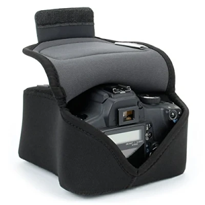 Abbildung von USA GEAR DSLR Kameratasche Klein für Spiegelreflexkameras, SLR Kamerahülle mit Neoprenschutz, Gürtelhalfter und Zubehör Kompatibel Nikon D3400, Canon EOS Rebel SL2, Pentax K 70 &amp; mehr Schwarz