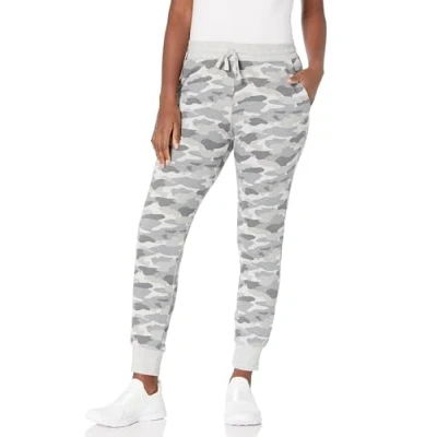 Abbildung von Amazon Essentials Damen Fleece Jogginghose (in Übergröße erhältlich), Hellgrau Tarnmuster, M