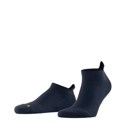 Abbildung von FALKE Unisex Sneakersocken Cool Kick Sneaker U Sn weich atmungsaktiv schnelltrocknend kurz einfarbig 1 Paar, Blau Marine 6120, 46 48