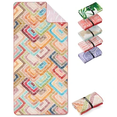 Abbildung von Fit Flip Strandtuch XXL Mikrofaser Badetuch Strandtücher leicht und schnelltrocknend 100% recyceltes Handtuch Strandhandtuch zum Baden (Fancy Squares 200x90cm)