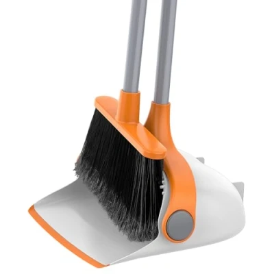 Abbildung von MR.SIGA Besen und Kehrschaufel Set mit langem Stiel, Standbesen Combo für die Reinigung von Büro, Garage, Lobby, leichtes Kehrset, 51.7&quot;(131 cm) Langer Weiß &amp; Orange