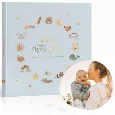 Abbildung von MeinBaby123® Babyalbum Dein erstes Jahr hochwertig vergoldet mit 136 Ausfüllseiten Geschenk zur Geburt, Babygeschenke, Babytagebuch zum ausfüllen für Meilensteine im 1. Lebensjahr (blau)