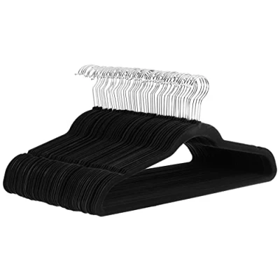 Abbildung von Amazon Basics Schmale und rutschfeste Kleiderbügel für Hemden/Anzug/Kostüm, 50er Pack, Schwarz