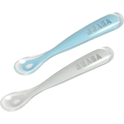 Abbildung von BÉABA Baby Löffel 2er Set Silikonlöffel Fütterlöffel Erste Mahlzeit mit Transportbox Weiche Blue