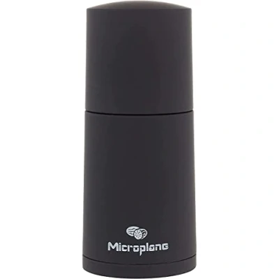 Abbildung von Microplane Gewürzmühle Schwarz für Muskatnuss, Zimt, Tonkabohnen, Langpfeffer und andere getrocknete Gewürze