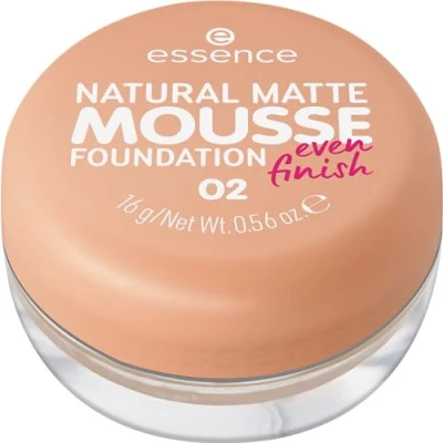 Abbildung von essence cosmetics NATURAL MATTE MOUSSE FOUNDATION, Nr. 02, Nude, mattierend, abdeckend, Expressergebnis, matt, vegan, ölfrei, ohne Parfüm, Alkohol, 1er Pack (16g)
