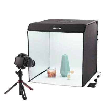 Abbildung von Hama Fotobox, 50x50 cm (Fotostudio, Mini Fotostudio, Lichtbox, Light Box, Box mini, White Greenscreen, Lichtzelt, Fotowürfel, für Produktfotografie, Influencer Zubehör, mobil, faltbar) weiß