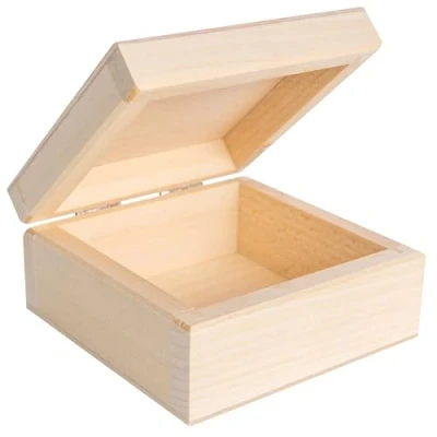 Abbildung von Creative Deco Kleine Holzkiste mit Deckel 10x10x5 cm (+/ 0,5 cm) Geschenkbox Schmuckkästchen Unbemalt Natur Holzbox klein für Decoupage, Dekoration, Aufbewahrung Erinnerungsbox Baby