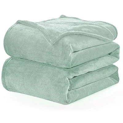 Abbildung von WAVVE Kuscheldecke Flauschig Decke Fleecedecke Sofadecke 150x200 cm Warm Wohndecke Couchdecke, Salbei Grün Weich Sofaüberwurf XL