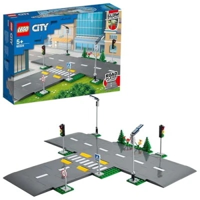 Abbildung von LEGO City Straßenkreuzung mit Ampeln, Bauset im Dunkeln leuchtenden Steinen 60304