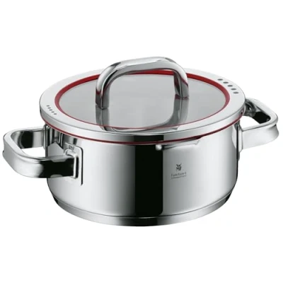 Abbildung von WMF Function 4 Kochtopf klein 20cm, Glasdeckel, Bratentopf Induktion 2,5l, Cromargan Edelstahl poliert, Abgießfunktionen, Innenskalierung, rot