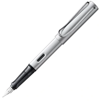Abbildung von Lamy AL star whitesilver Füller Füllhalter mit ergonomischem Griff &amp; polierter Stahlfeder in Strichbreite EF leichtes Aluminiumgehäuse inkl. Tintenpatrone T 10 blau Rechtshänder