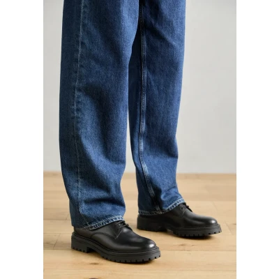 Abbildung von Geox Iridea Schnürer, Damen, Größe: 36, Black Leder