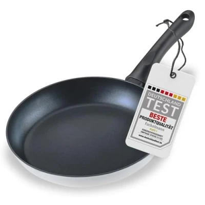 Abbildung von FACKELMANN Bratpfanne Arcadalina 20cm Antihaft Pfanne aus 90% recyceltem Aluminium und Keramik Beschichtung Induktionspfanne zum Kochen &amp; Anbraten PFAS Frei, Schwarz / Weiß