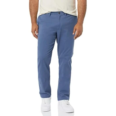 Abbildung von Amazon Essentials Herren Legere Stretch Chinohose mit Enger Passform, Indigo, 31W / 29L