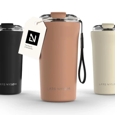 Abbildung von LARS NYSØM Thermo Kaffeebecher to go mit Trageschlaufe &amp; Tritan Deckel Travel Mug 0,5 Liter Isolierung Auslaufsicherer Edelstahl Thermobecher für Café Tee (Blush Rose, 500ml)